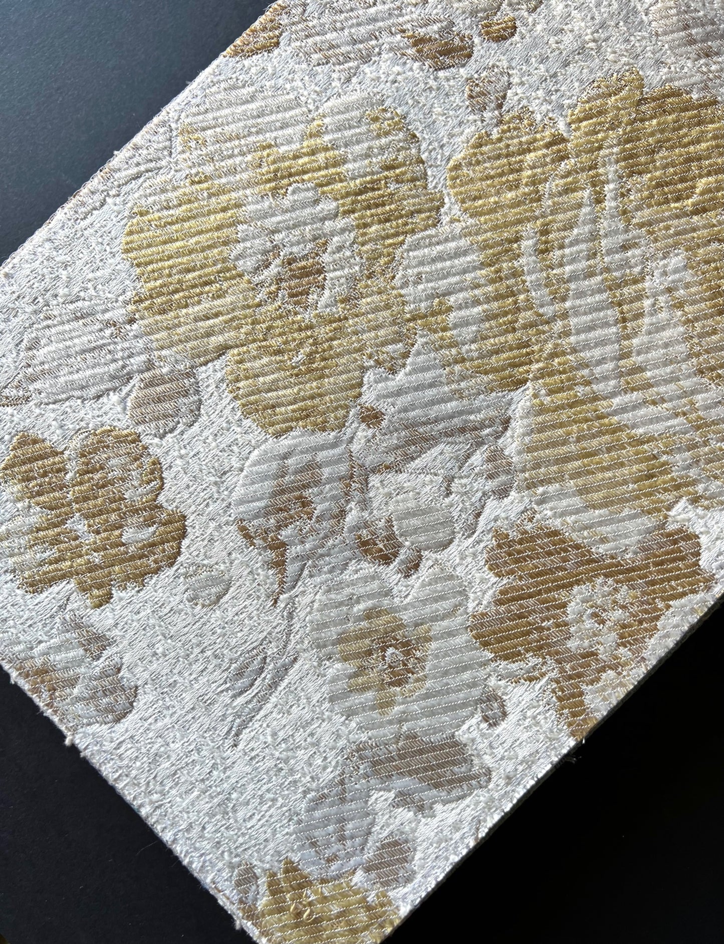 HB5-1 Textured Pattern Medium