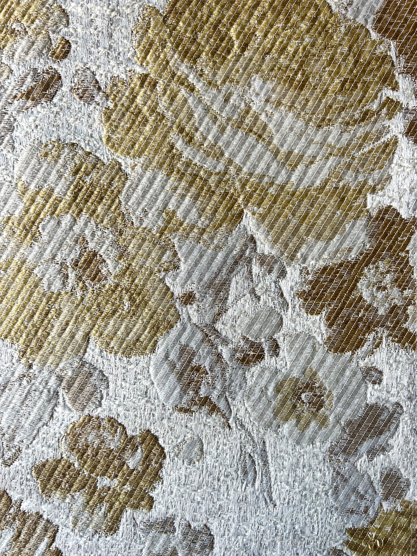 HB5-1 Textured Pattern Medium