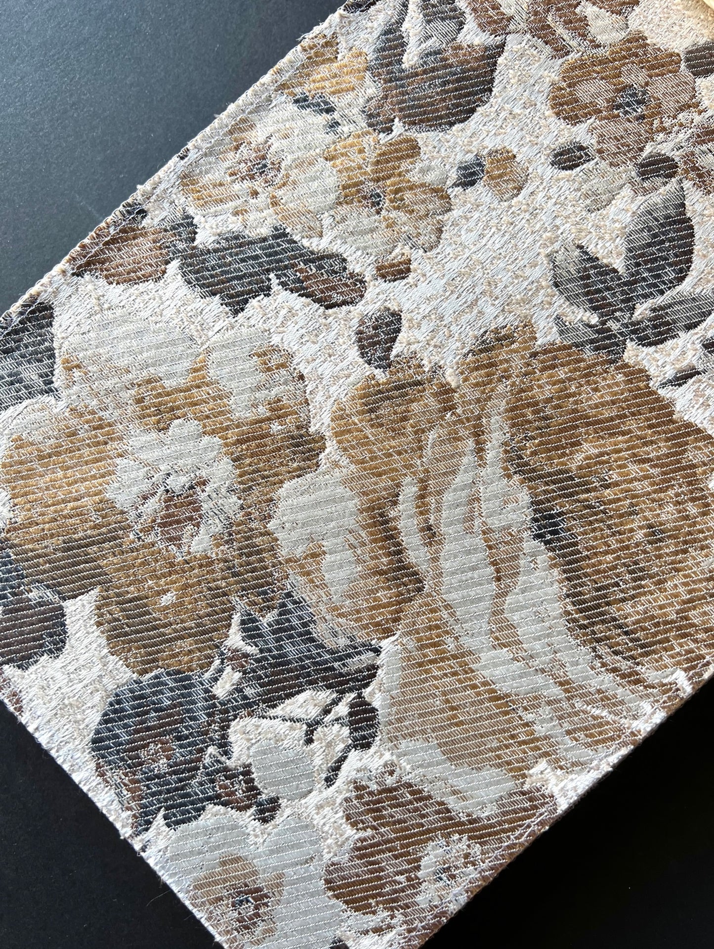 HB5-4 Textured Pattern Medium