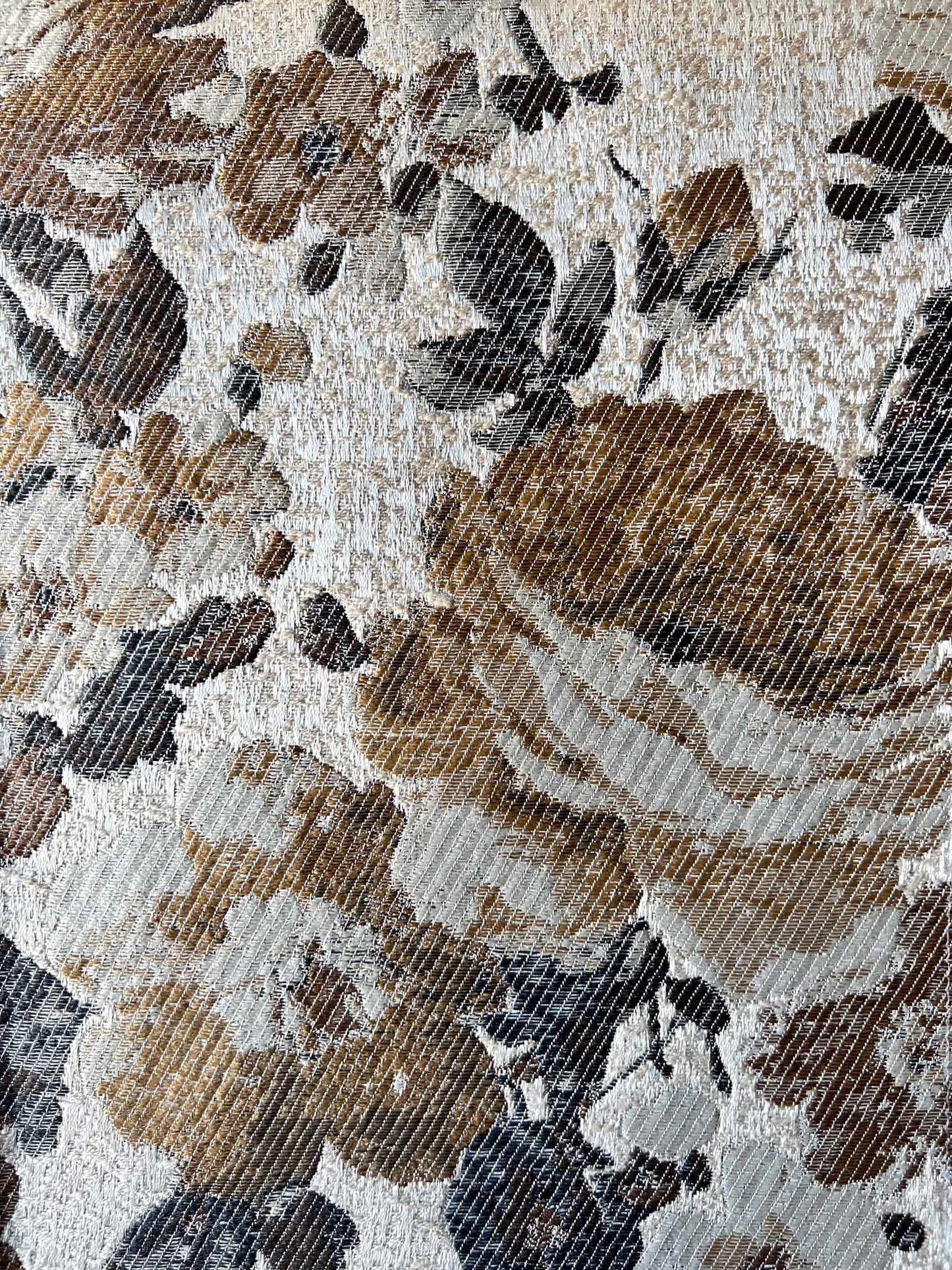 HB5-4 Textured Pattern Medium