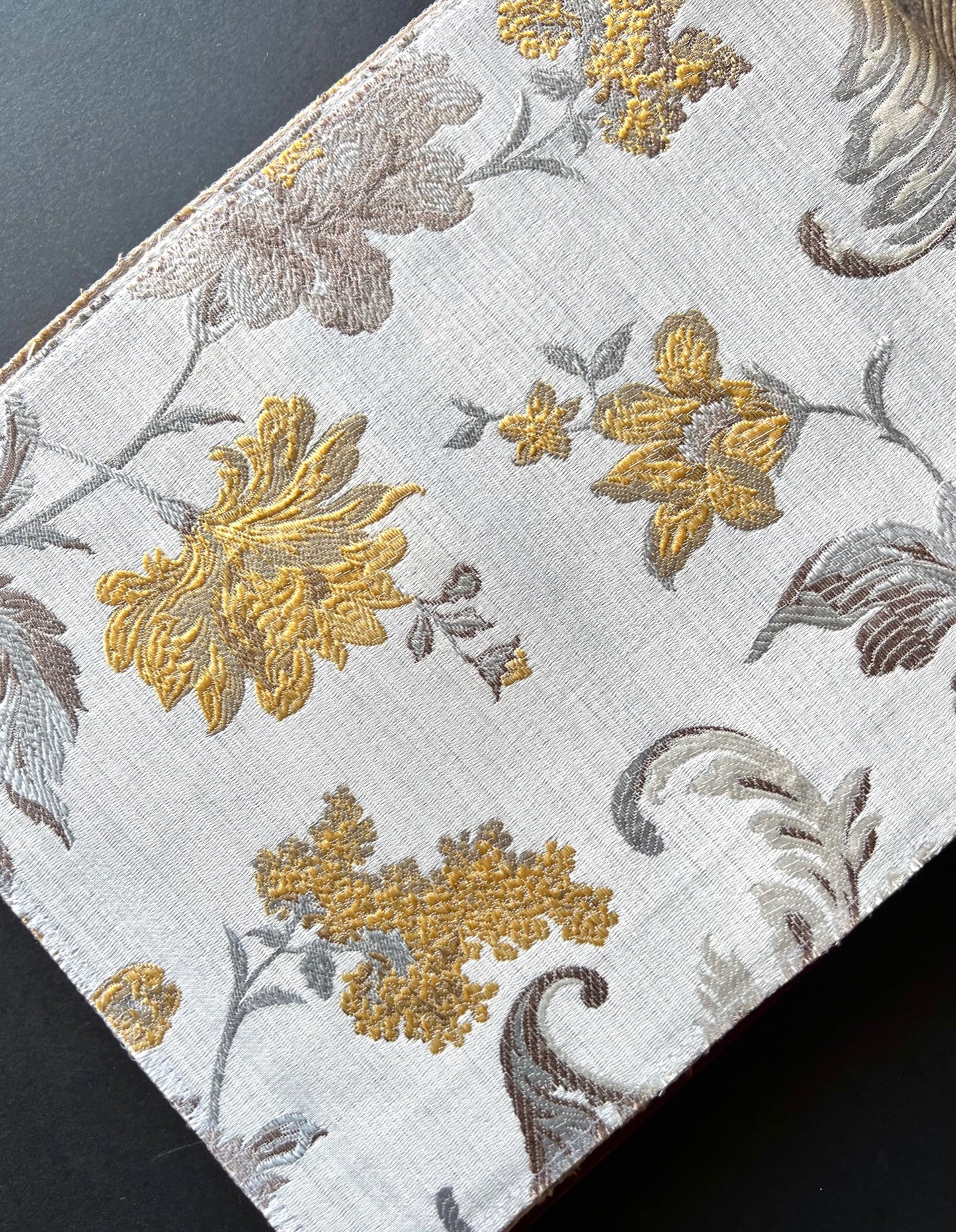 HB5-10 Textured Pattern Medium