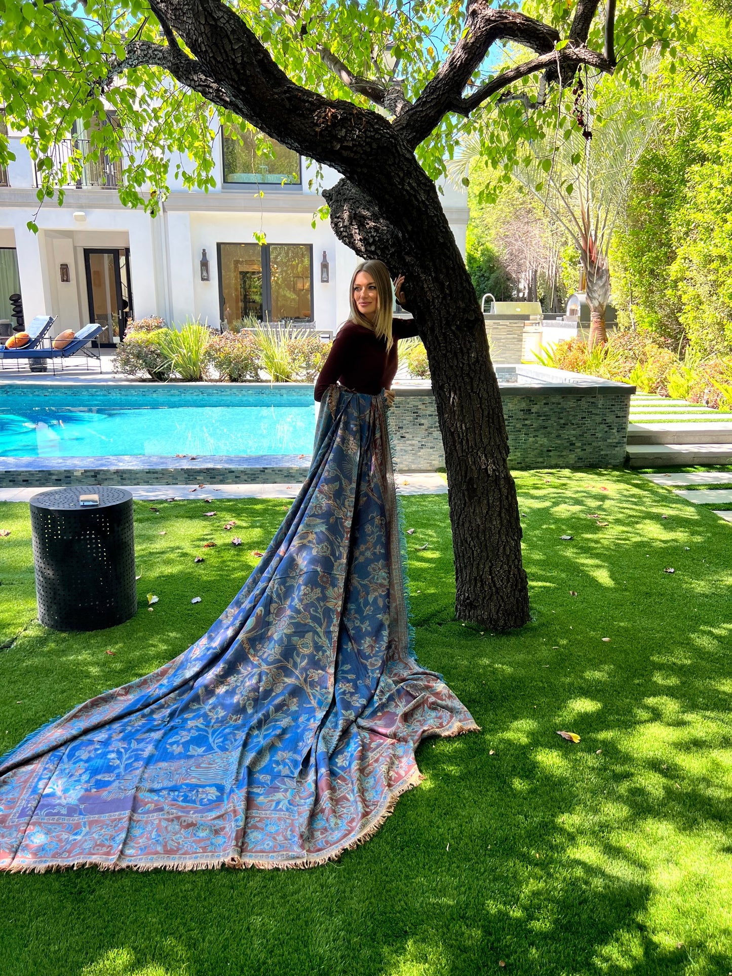 JULIET REVERSIBLE THROW - BLUE & AQUA