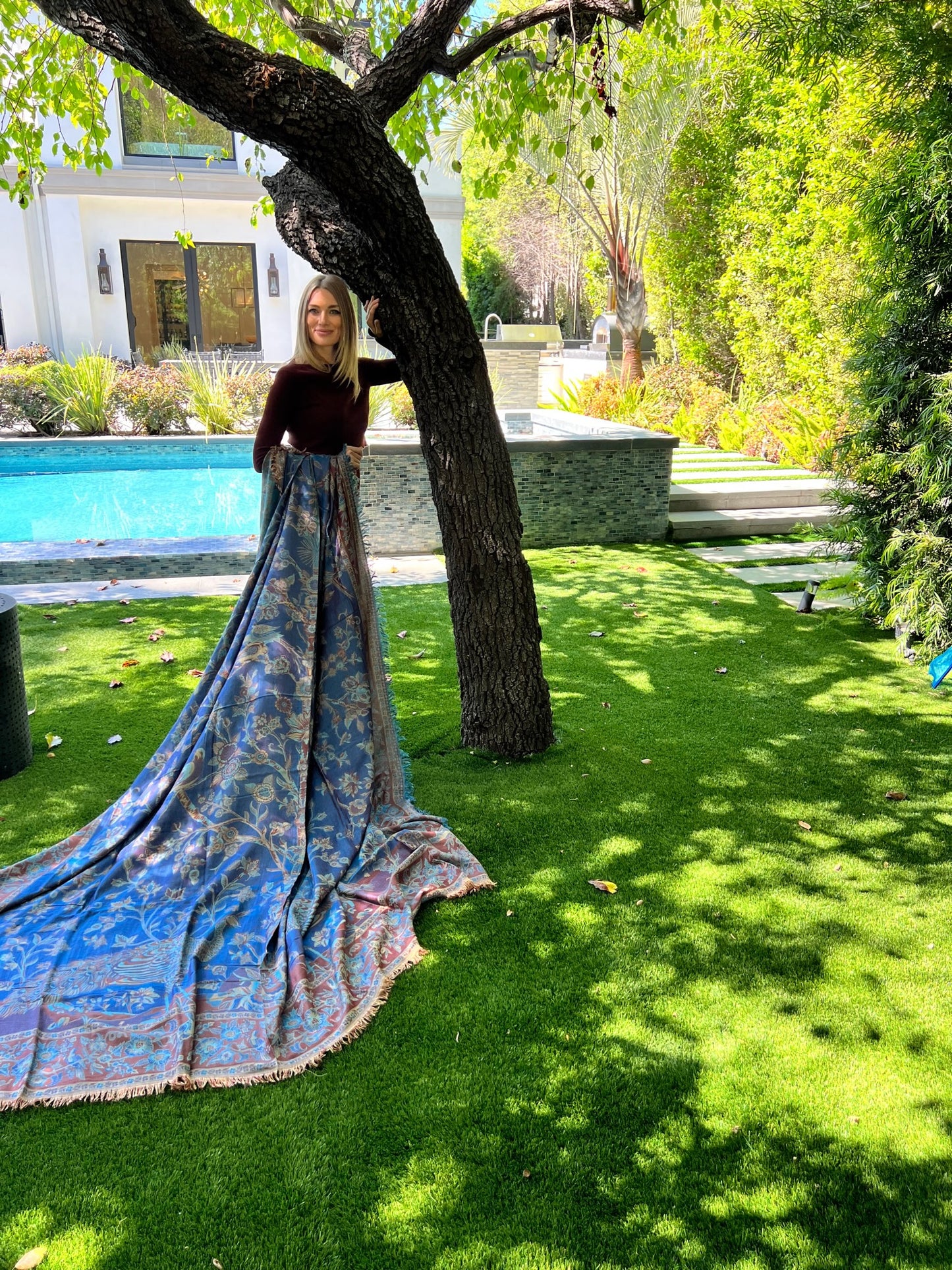 JULIET REVERSIBLE THROW - BLUE & AQUA