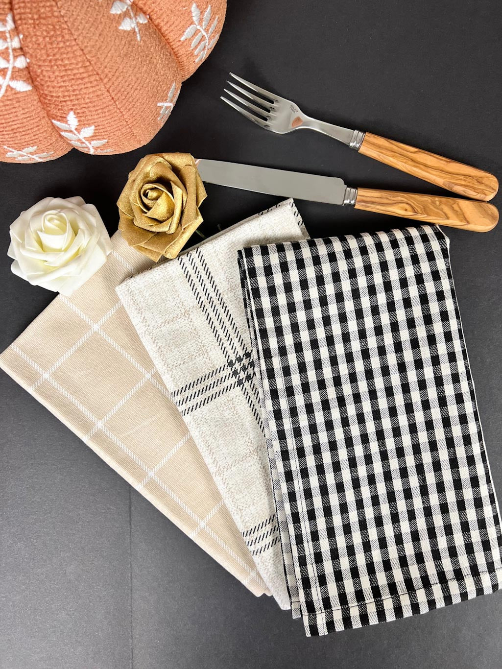 Dinner Napkin 20x20 inches-Black & White